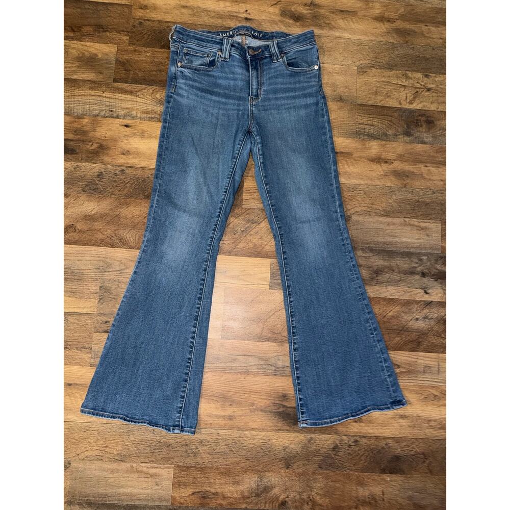 American Eagle women’s next level stretch low rise flare blue jeans - Picture 12 of 16